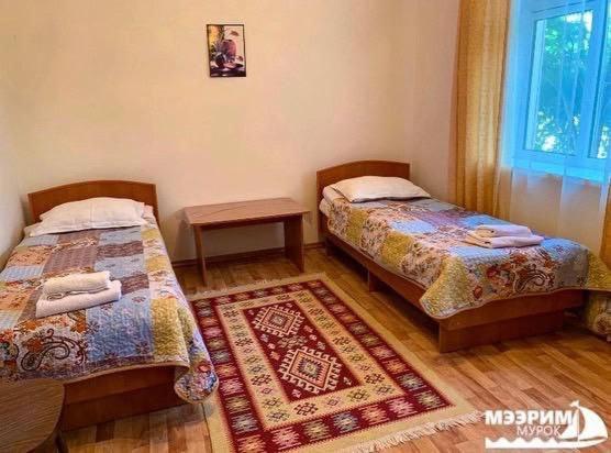 בוסטרי Meerim Murok מראה חיצוני תמונה